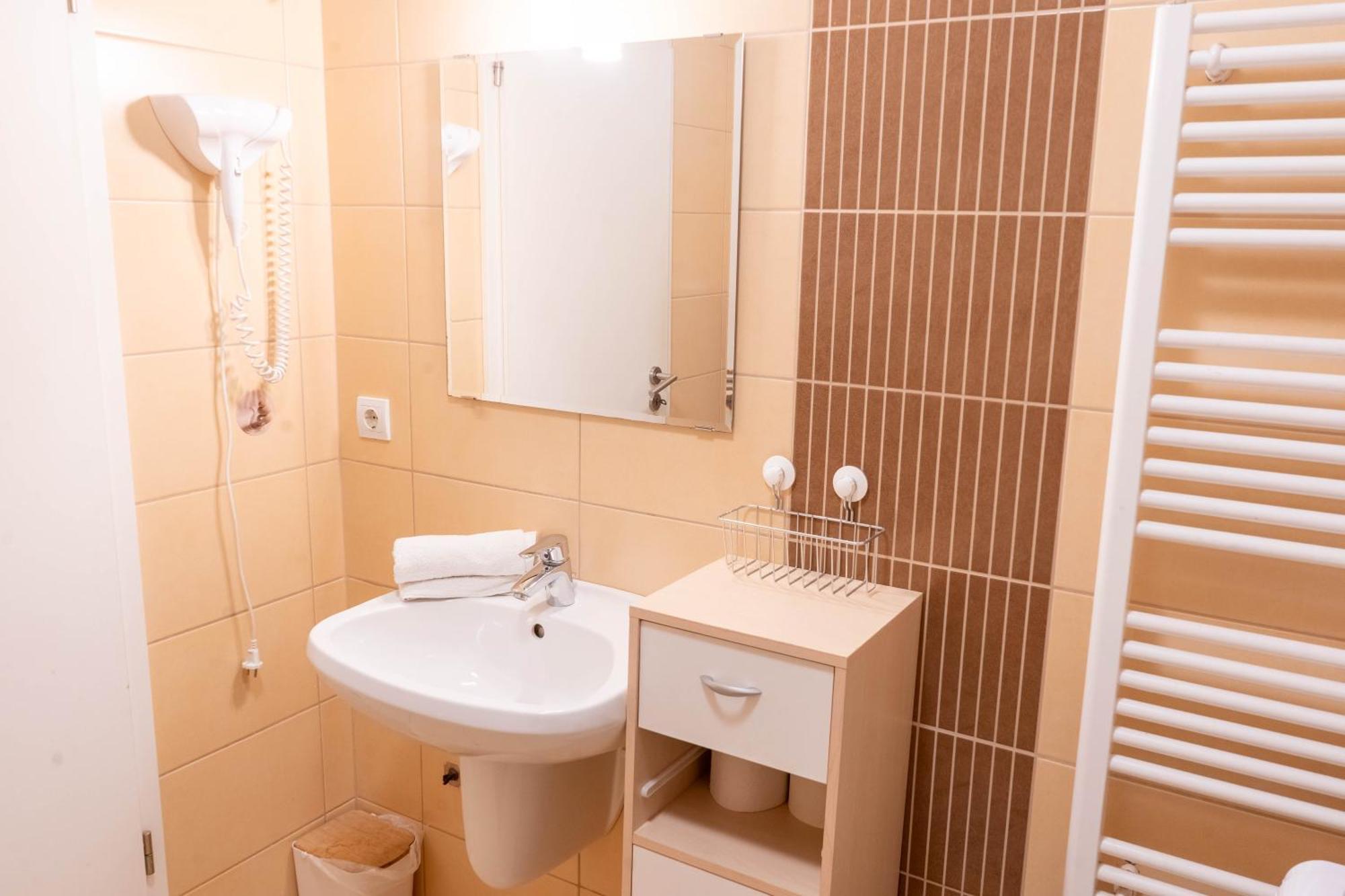 שיופוק Cac Wellness Apartment מראה חיצוני תמונה